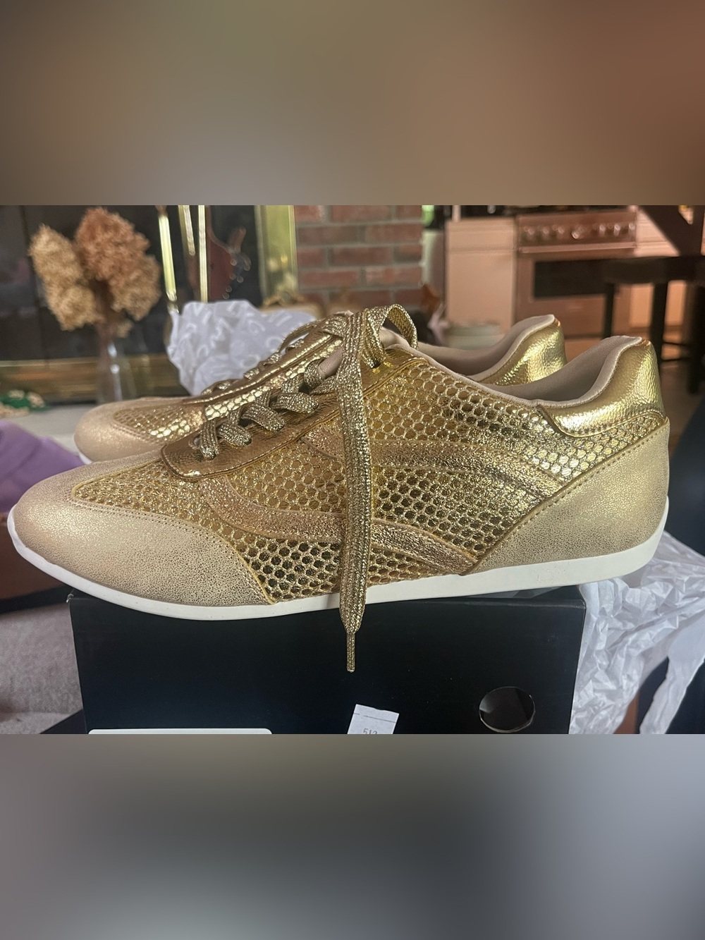 Women’s Metallic Gold Fashion Sneakers